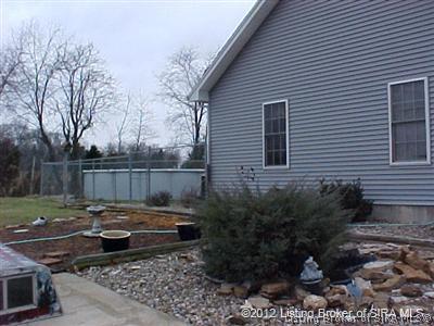 906 Wiseman Road Southeast Corydon, IN 47112 - Photo 5 of 13