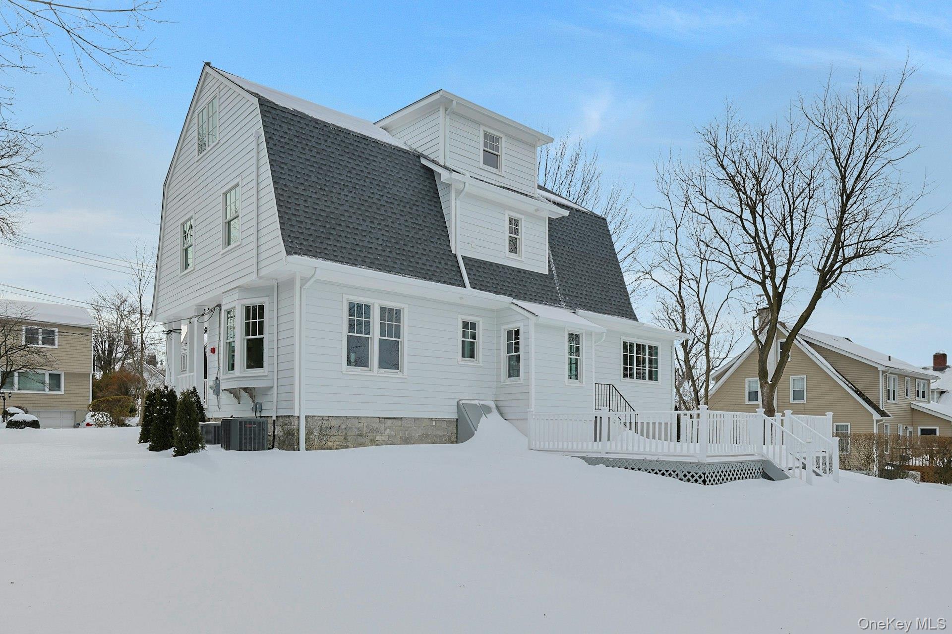 5 Henry Street Tuckahoe, NY 10707 - Photo 28 of 34 Expansive flat yard with large deck for entertaining and relaxing.