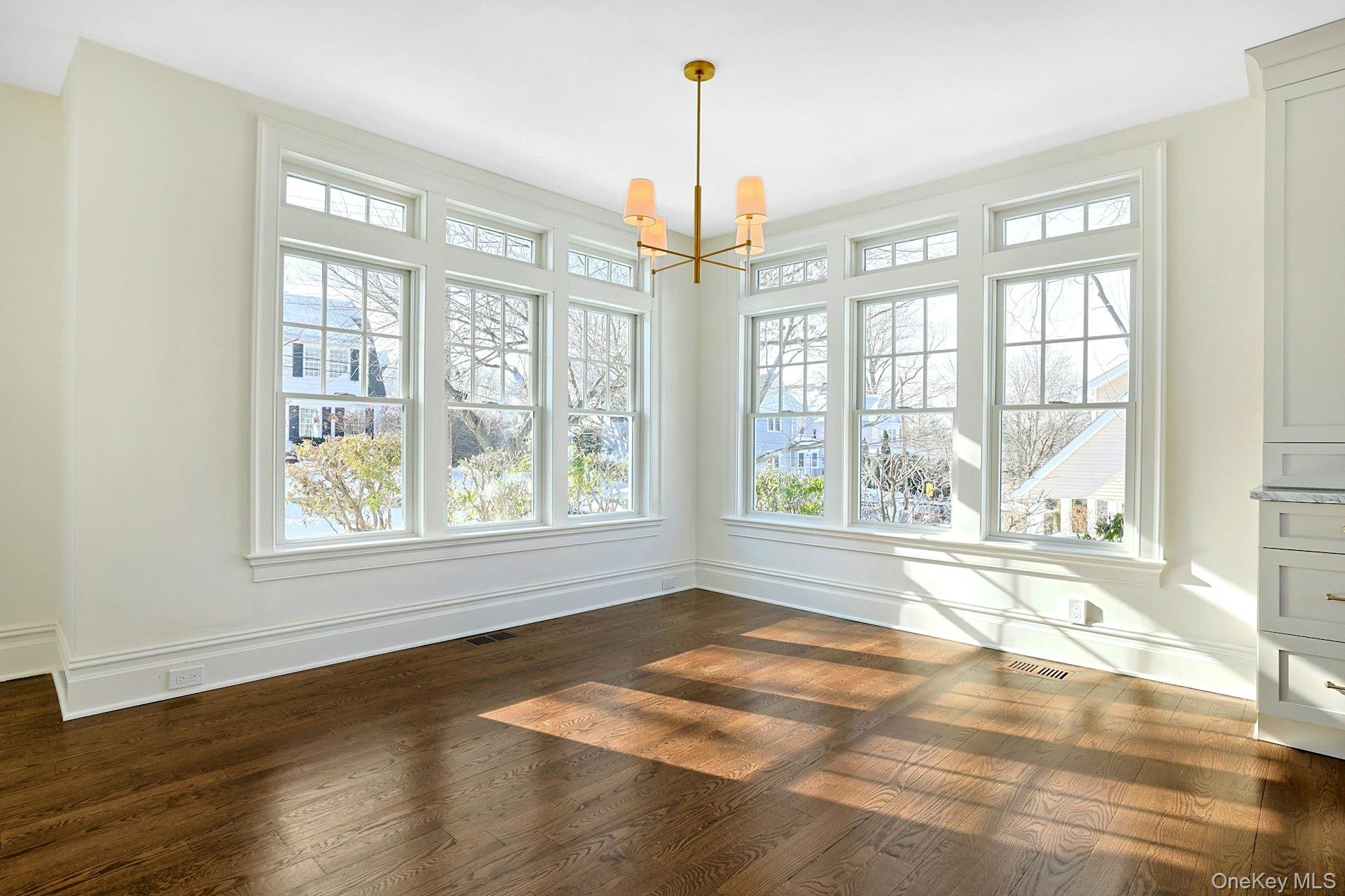 5 Henry Street Tuckahoe, NY 10707 - Photo 5 of 34 Picture eating breakfast in your gorgeous sun drenched dining area with large transom windows