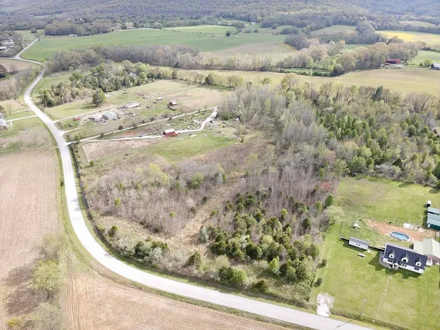 $125,000 | 0 East Roarks Cove Road, Decherd, TN 37324