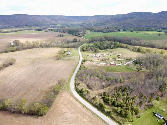 $125,000 | 0 East Roarks Cove Road, Decherd, TN 37324