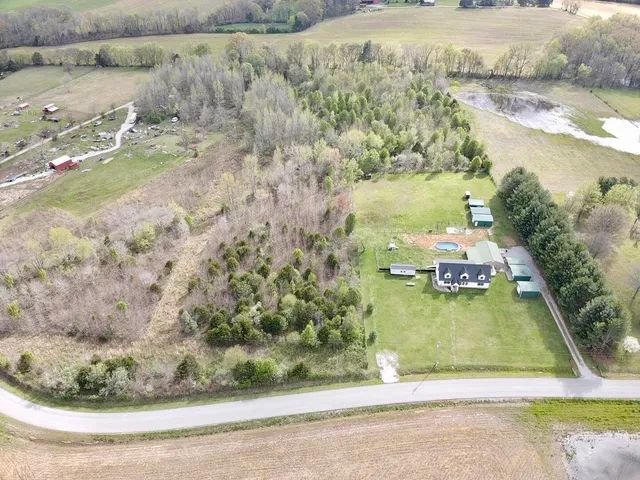 $125,000 | 0 East Roarks Cove Road, Decherd, TN 37324