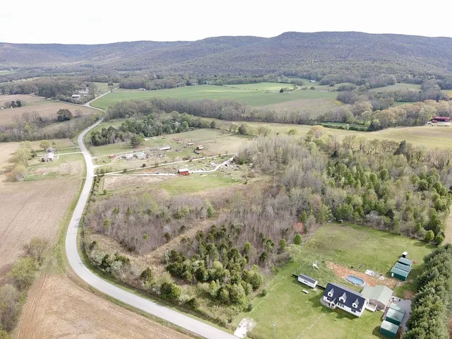 $125,000 | 0 East Roarks Cove Road, Decherd, TN 37324