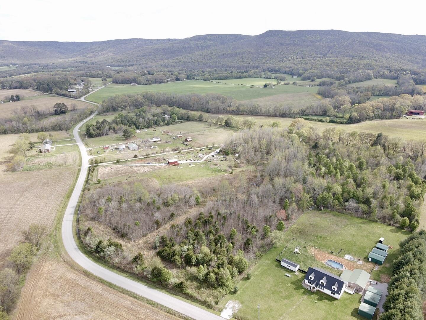 0 East Roarks Cove Road Decherd, TN 37324 - Photo 4 of 37 2024-04-05-15-47-29-731
