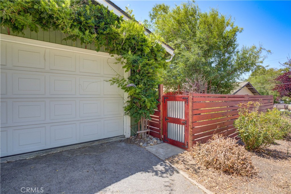 8920 Arcade Road Atascadero, CA 93422 - Photo 2 of 31