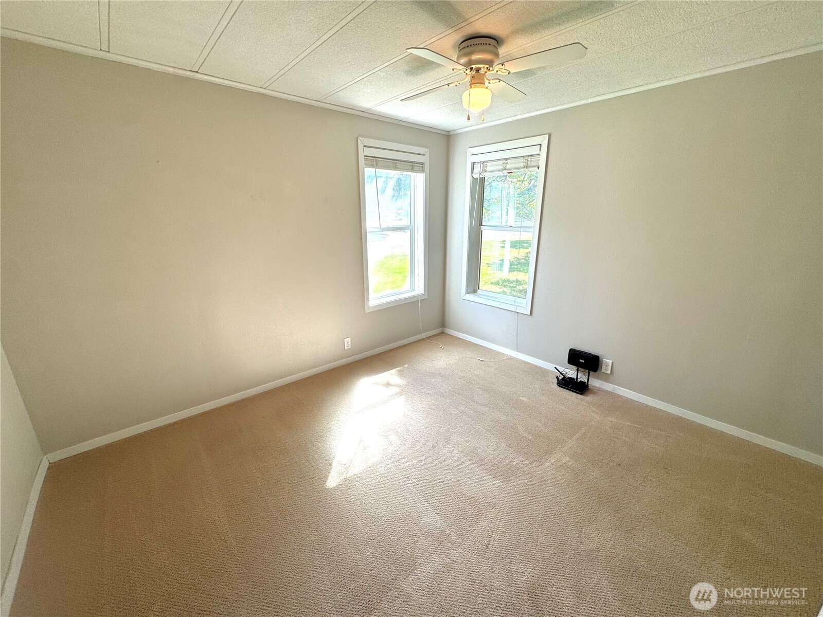 1218 South 3rd Street Dayton, WA 99328 - Photo 21 of 23 a view of an empty room with a window