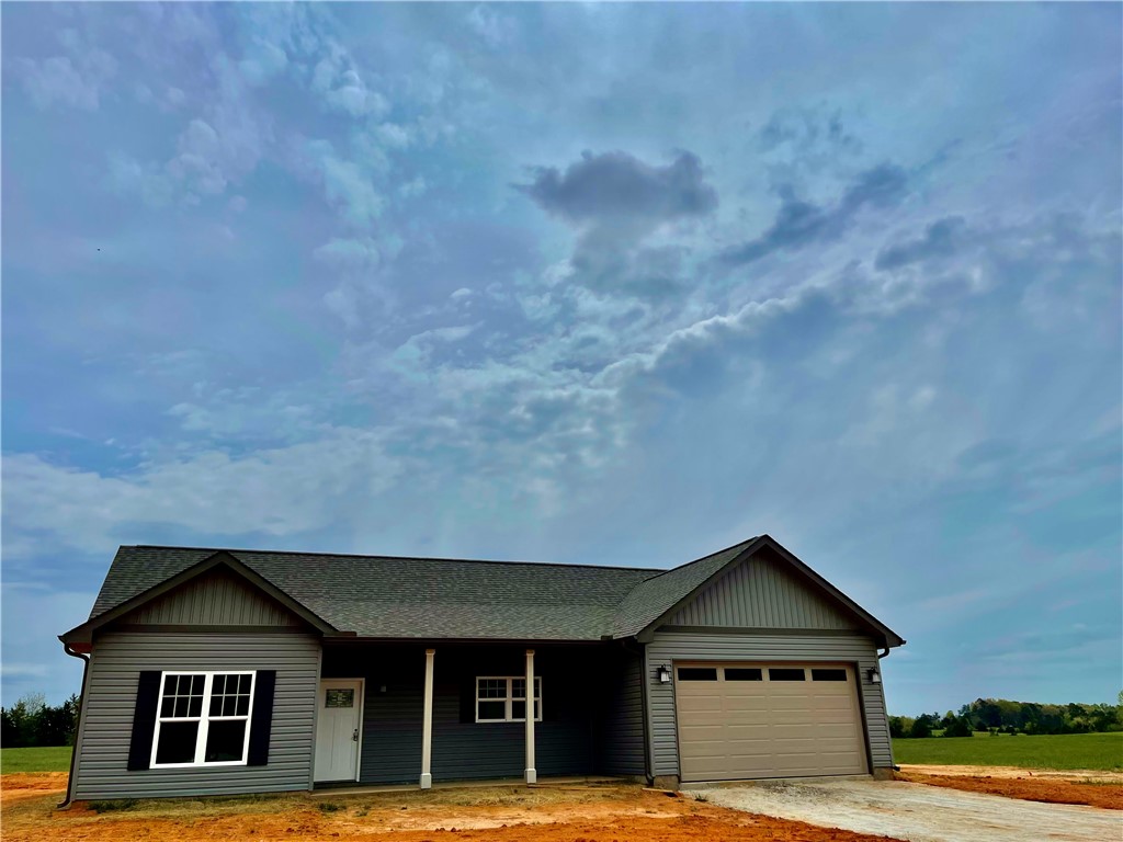 437 Poplar Springs Road Walhalla, SC 29691 - Photo 1 of 8 Gallery Image 1