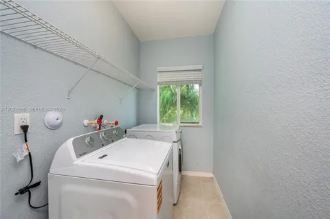 $365,000 | 2343 Southeast 16th Place, Homestead, FL 33035