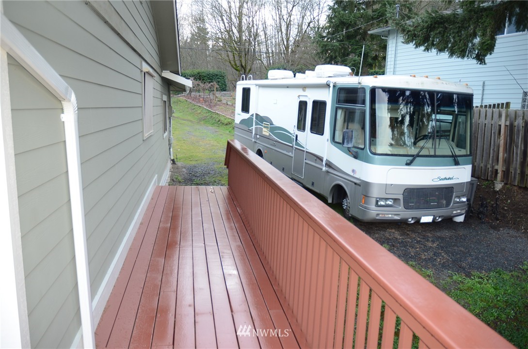 22193 Vine Road Brier, WA 98036 - Photo 24 of 25 Gallery Image 24
