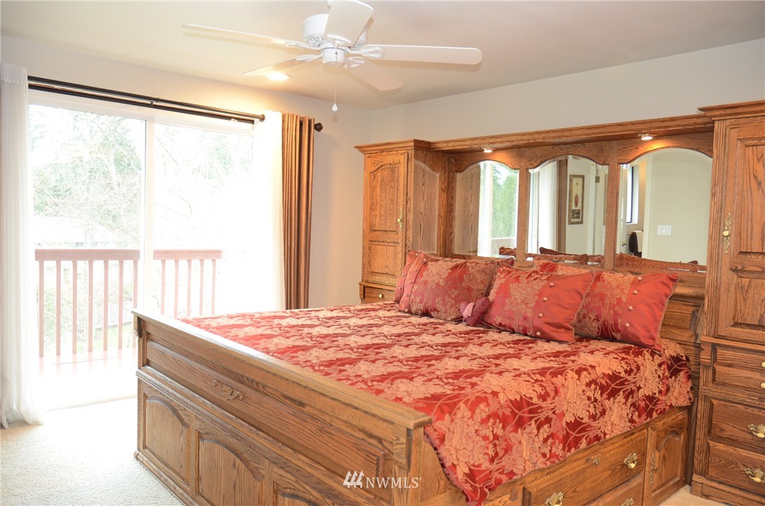 22193 Vine Road Brier, WA 98036 - Photo 10 of 25 Gallery Image 10