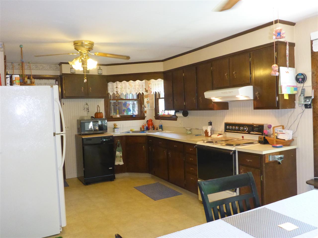79 George Street Keene, NH 03431 - Photo 6 of 34