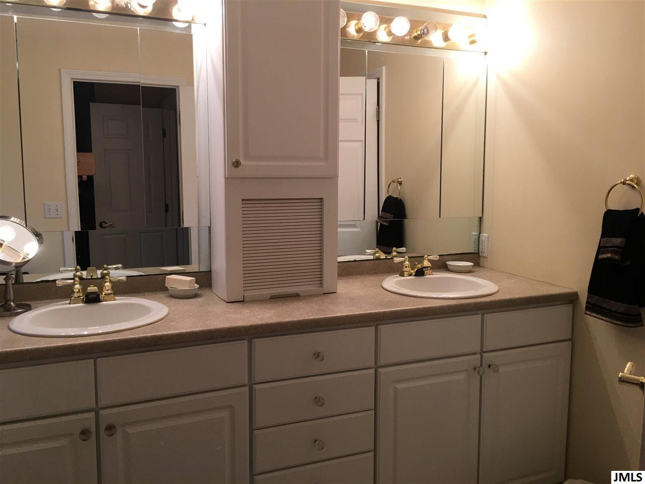 12800 Earl Road Stockbridge, MI 49285 - Photo 3 of 5 Photo 3