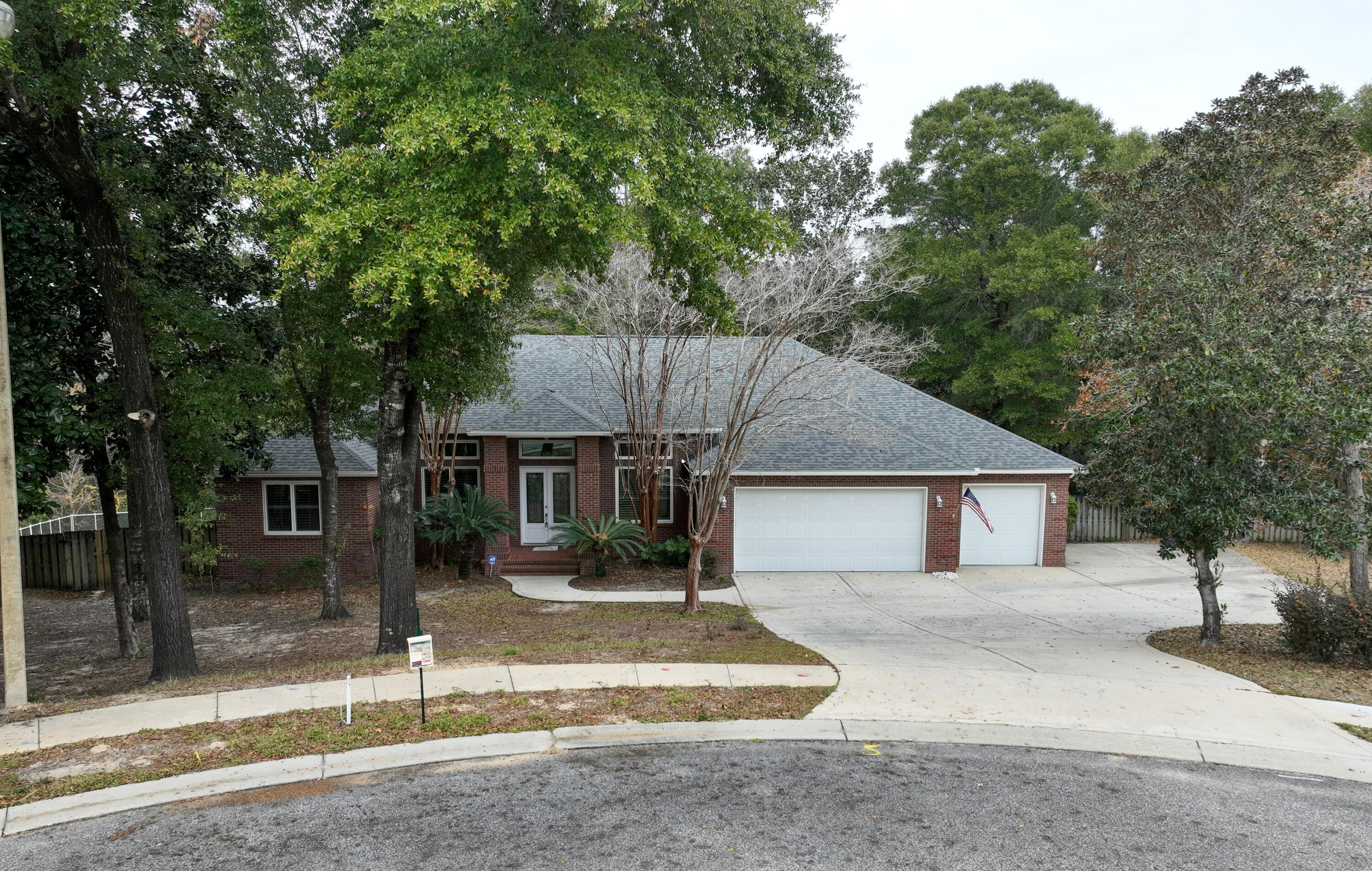 145 Mulry Drive Niceville, FL 32578 - Photo 58 of 58 a front view of a house with a yard