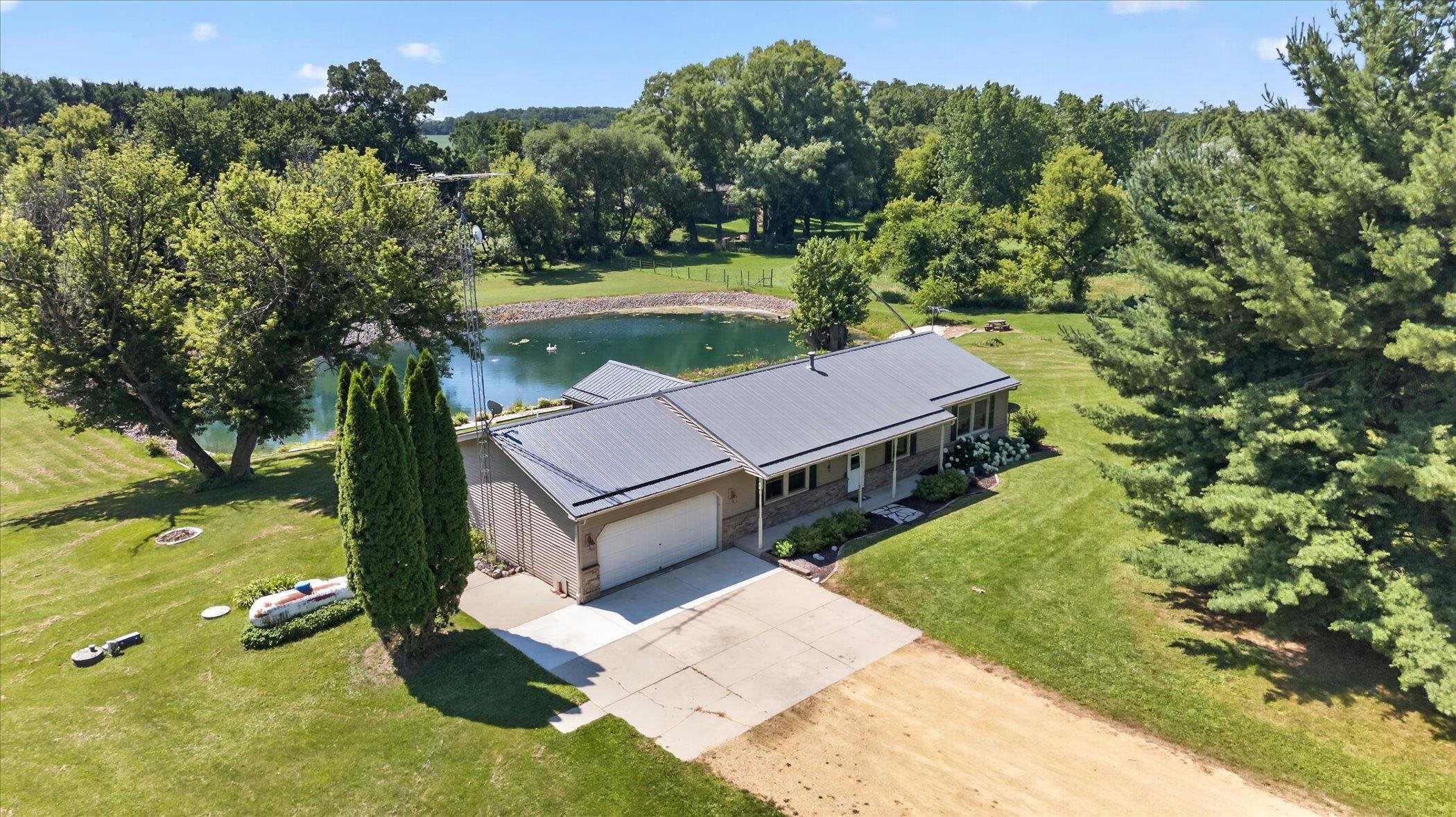 3817 South Carvers Rock Road Avalon, WI 53505 - Photo 5 of 69