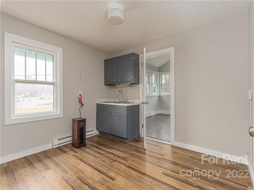 841 Haywood Road Asheville, NC 28806 - Photo 17 of 31