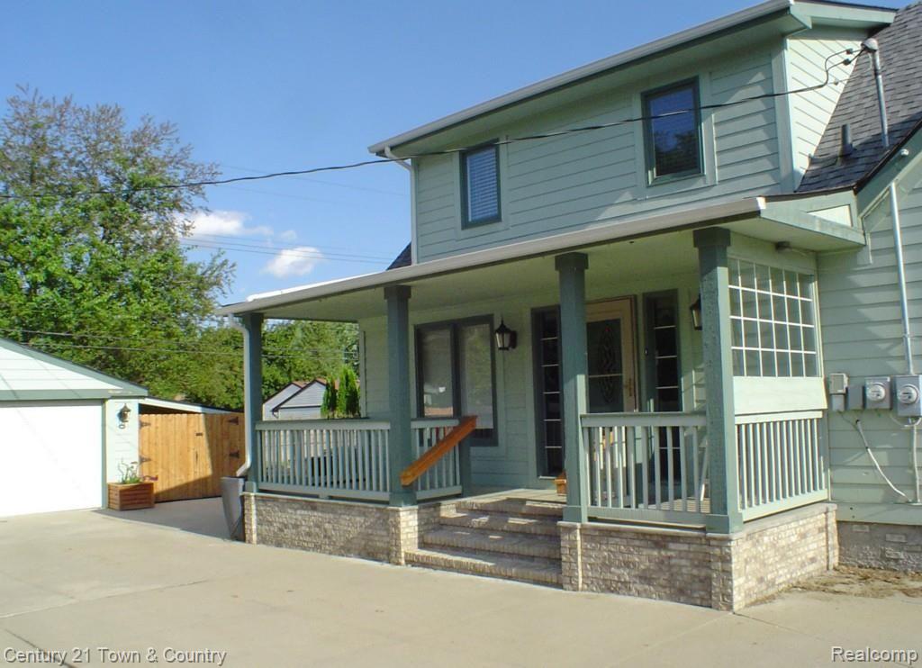 2443 Gerald Avenue Rochester, MI 48307 - Photo 1 of 56 Front 78.jpg