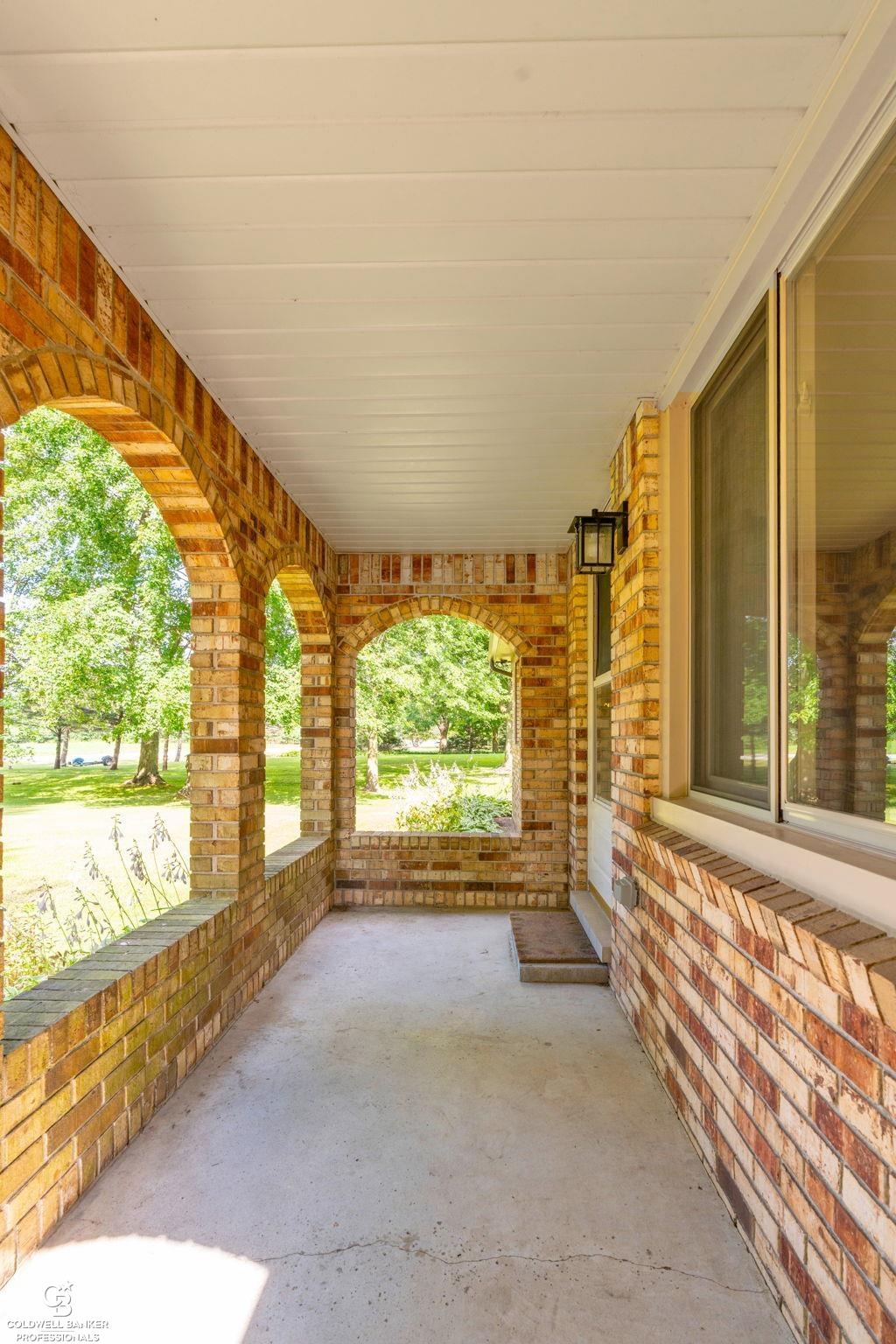 9757 Bartel Road Columbus, MI 48063 - Photo 7 of 43