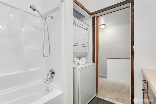$695,000 | 1816 East Jefferson Street, Unit B, Seattle, WA 98122