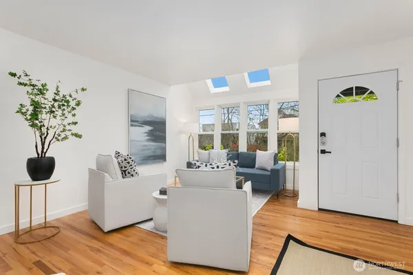 $695,000 | 1816 East Jefferson Street, Unit B, Seattle, WA 98122