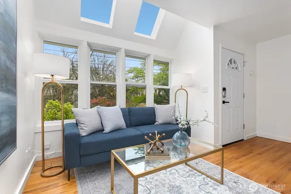 $695,000 | 1816 East Jefferson Street, Unit B, Seattle, WA 98122