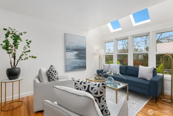 $695,000 | 1816 East Jefferson Street, Unit B, Seattle, WA 98122