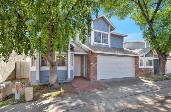 $1,900 | 3513 East Le Marche Avenue, Phoenix, AZ 85032