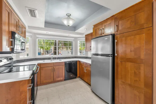 $1,900 | 3513 East Le Marche Avenue, Phoenix, AZ 85032