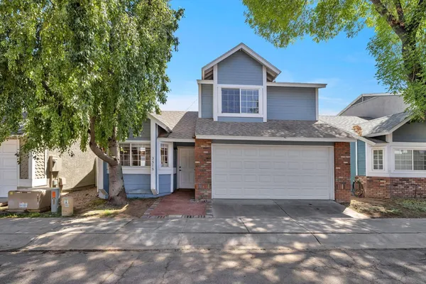 $1,900 | 3513 East Le Marche Avenue, Phoenix, AZ 85032