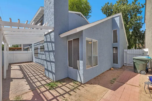 $1,900 | 3513 East Le Marche Avenue, Phoenix, AZ 85032