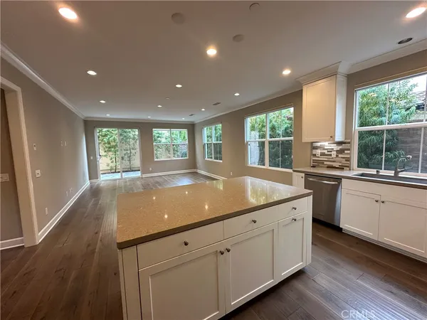 $5,150 | 146 Stallion, Irvine, CA 92602
