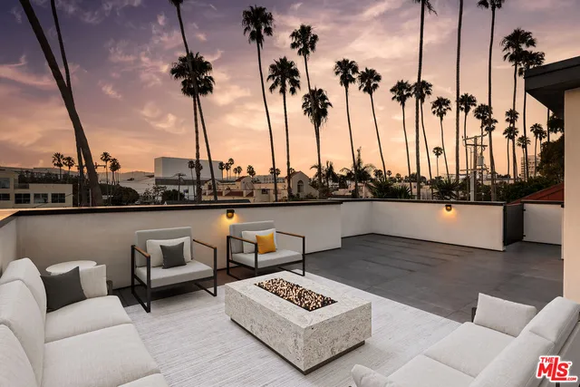 $2,450,000 | 212 Bay Street, Unit 101, Santa Monica, CA 90405