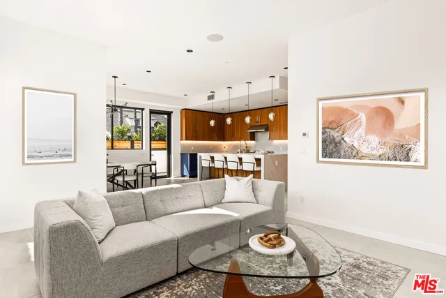 $2,450,000 | 212 Bay Street, Unit 101, Santa Monica, CA 90405