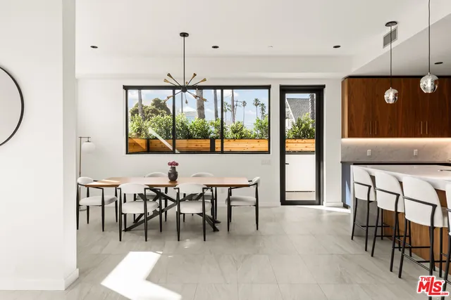 $2,450,000 | 212 Bay Street, Unit 101, Santa Monica, CA 90405