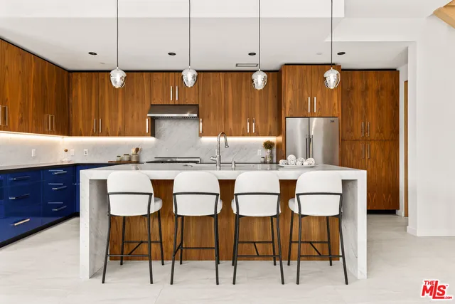 $2,450,000 | 212 Bay Street, Unit 101, Santa Monica, CA 90405