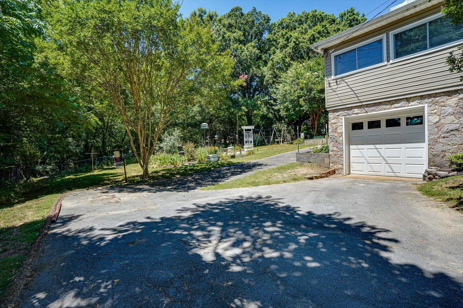 4113 East Ridge Drive Chattanooga, TN 37412 - Photo 36 of 37 37-4113 E Ridge Dr-37