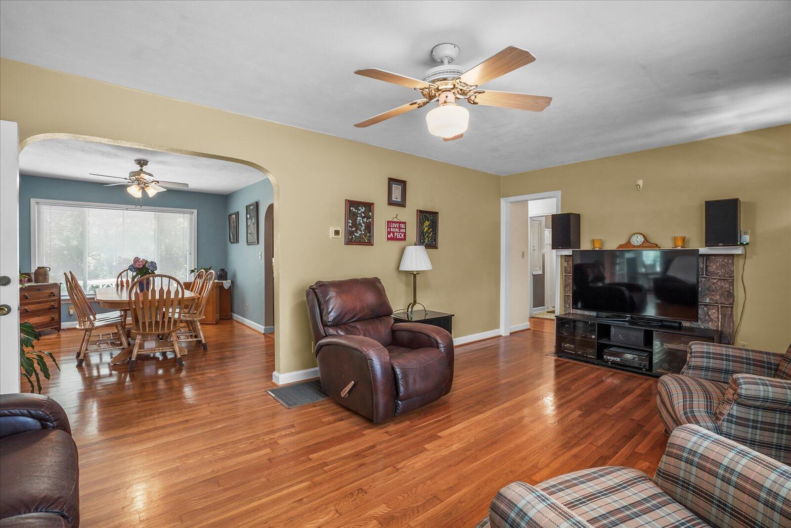 4113 East Ridge Drive Chattanooga, TN 37412 - Photo 7 of 37 07-4113 E Ridge Dr-7
