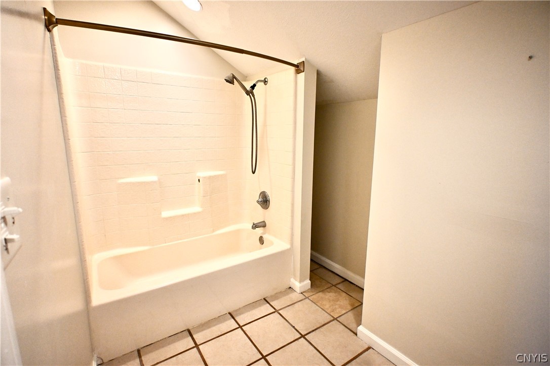 3292 Simmons Road Vernon, NY 13477 - Photo 32 of 40