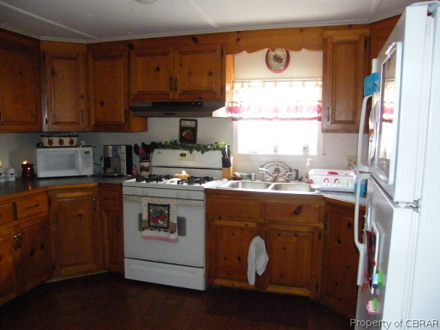 2762 Kings Creek Road Hayes, VA 23072 - Photo 2 of 3