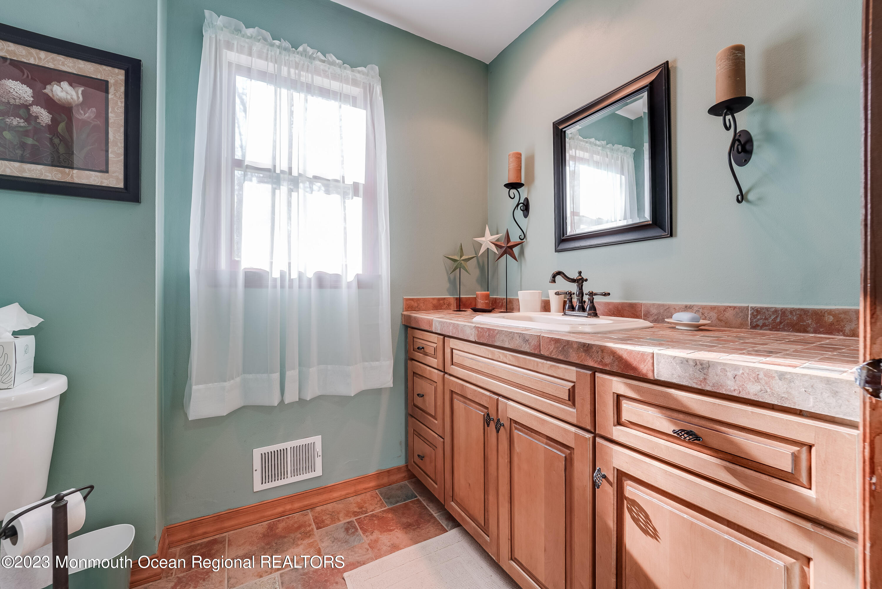 10 Abbey Road Jackson, NJ 08527 - Photo 28 of 38 31
