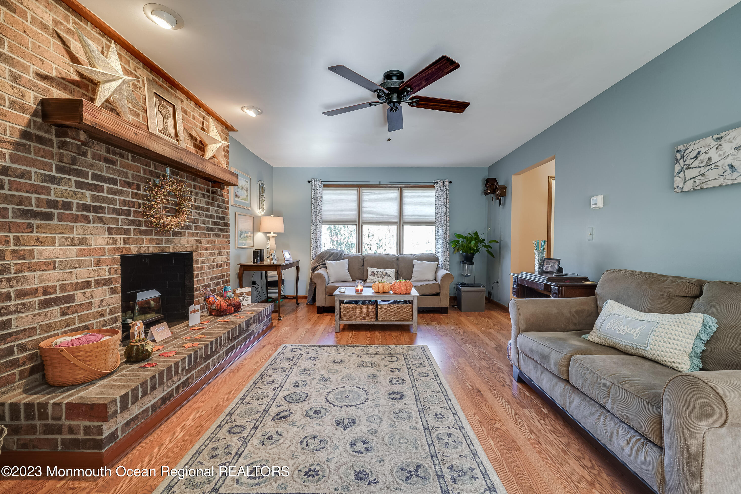 10 Abbey Road Jackson, NJ 08527 - Photo 4 of 38 03