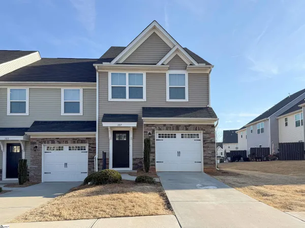 $1,660 | 107 Roudwood Drive, Simpsonville, SC 29680