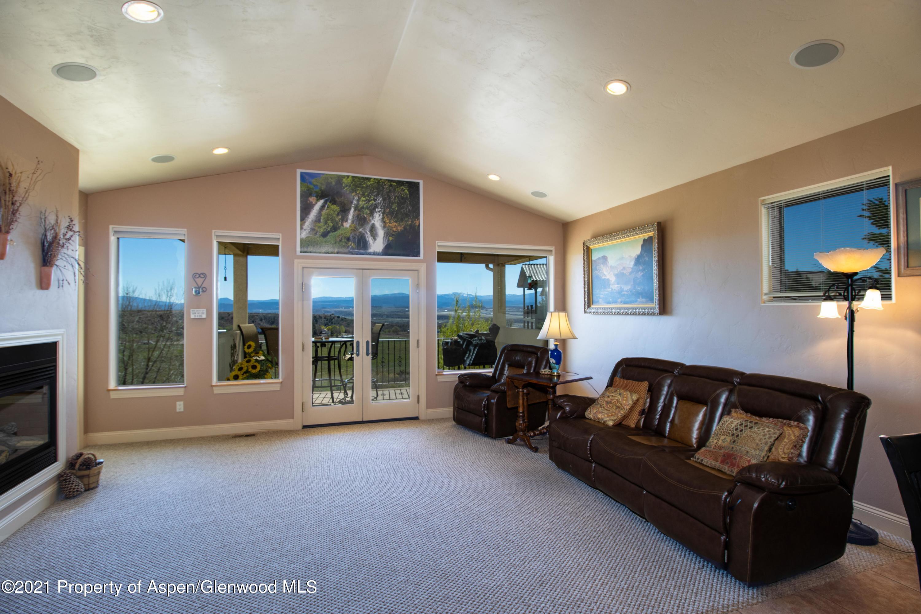 1491 Fir Court Rifle, CO 81650 - Photo 4 of 16 Living room