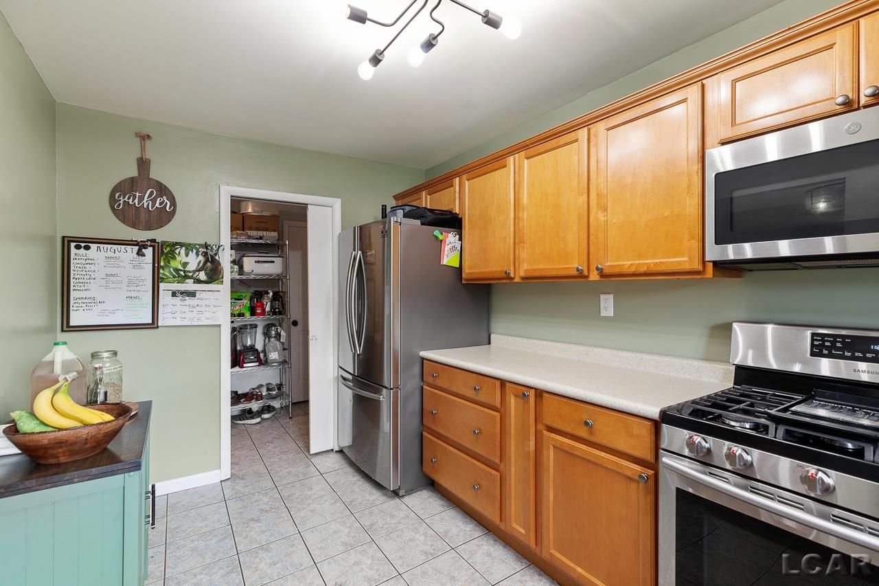 8865 Riverside Road Brooklyn, MI 49230 - Photo 8 of 38 50091668-7.JPG