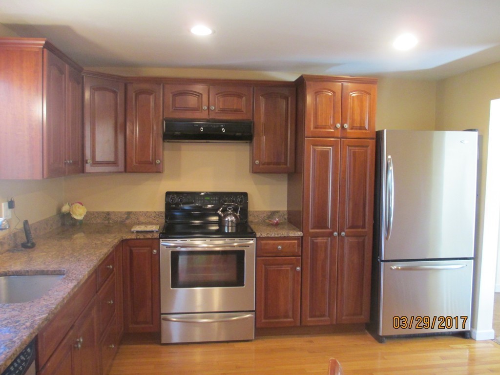 6 Peters Road Canton, MA 02021 - Photo 3 of 15