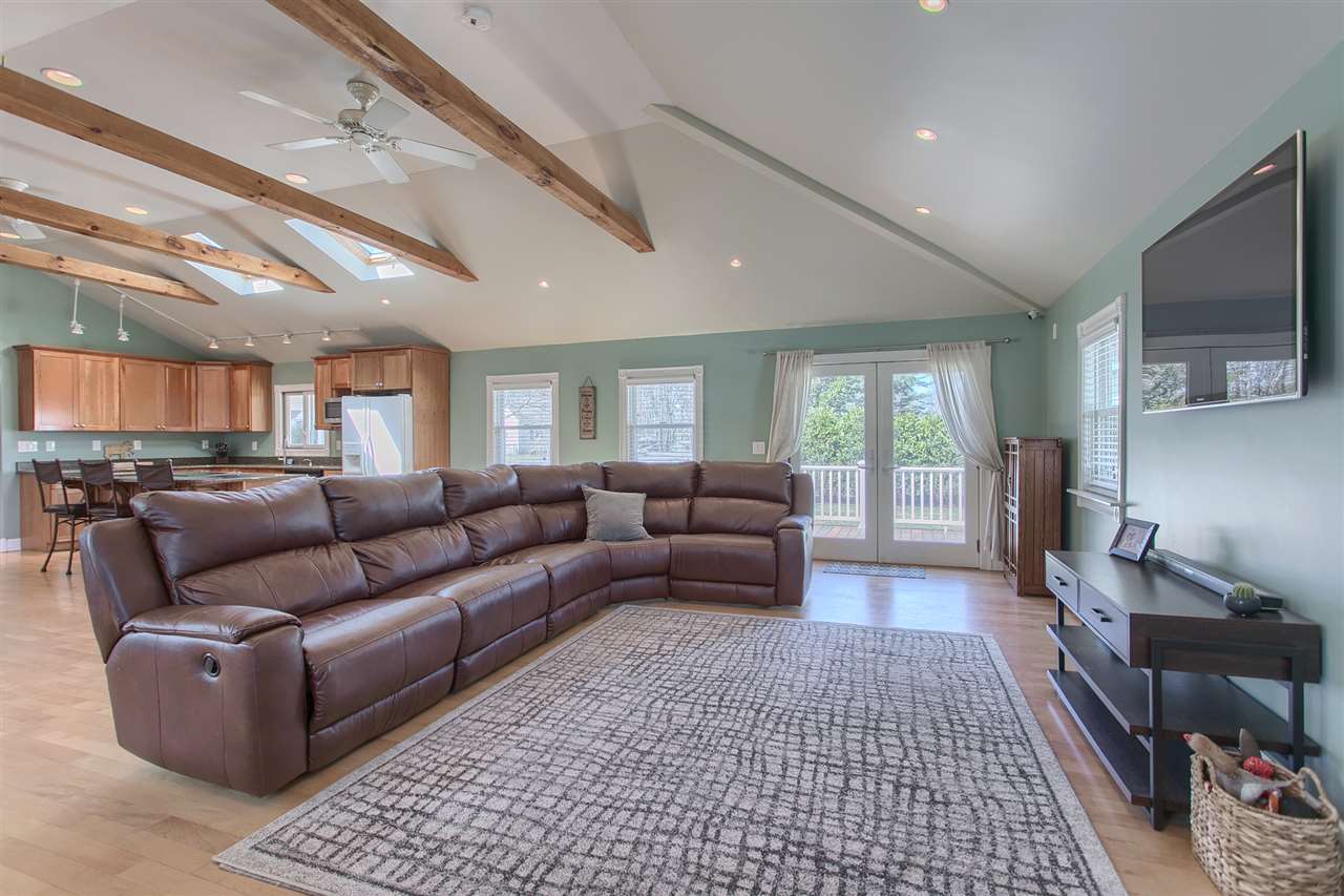 2 Springview Terrace Plaistow, NH 03865 - Photo 11 of 40 Gallery Image 11