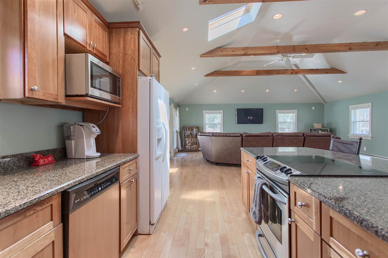 2 Springview Terrace Plaistow, NH 03865 - Photo 5 of 40 Gallery Image 5