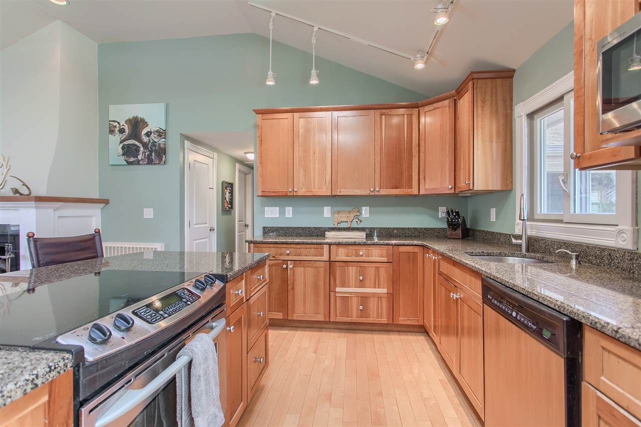 2 Springview Terrace Plaistow, NH 03865 - Photo 7 of 40 Gallery Image 7