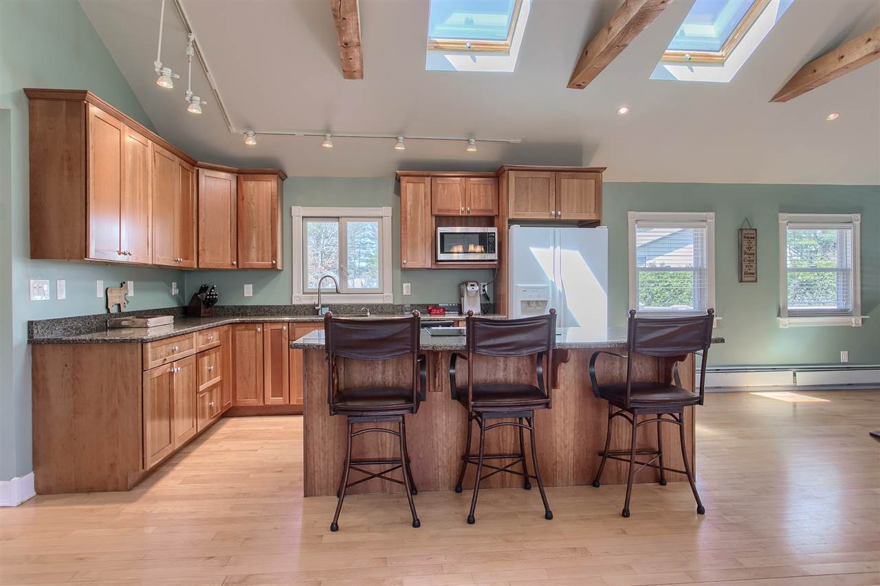 2 Springview Terrace Plaistow, NH 03865 - Photo 9 of 40 Gallery Image 9