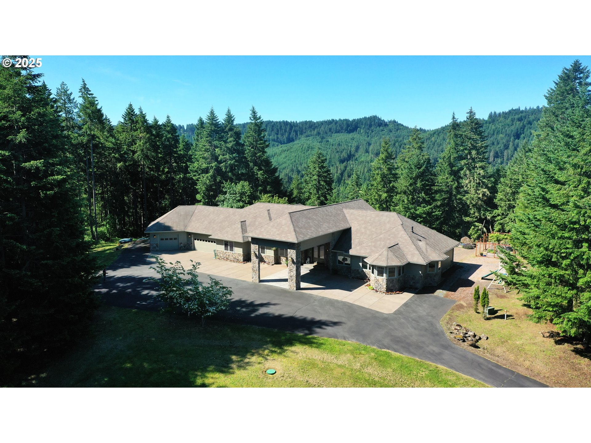 85339 Svarverud Road Eugene, OR 97405 - Photo 2 of 47 Gallery Image 2