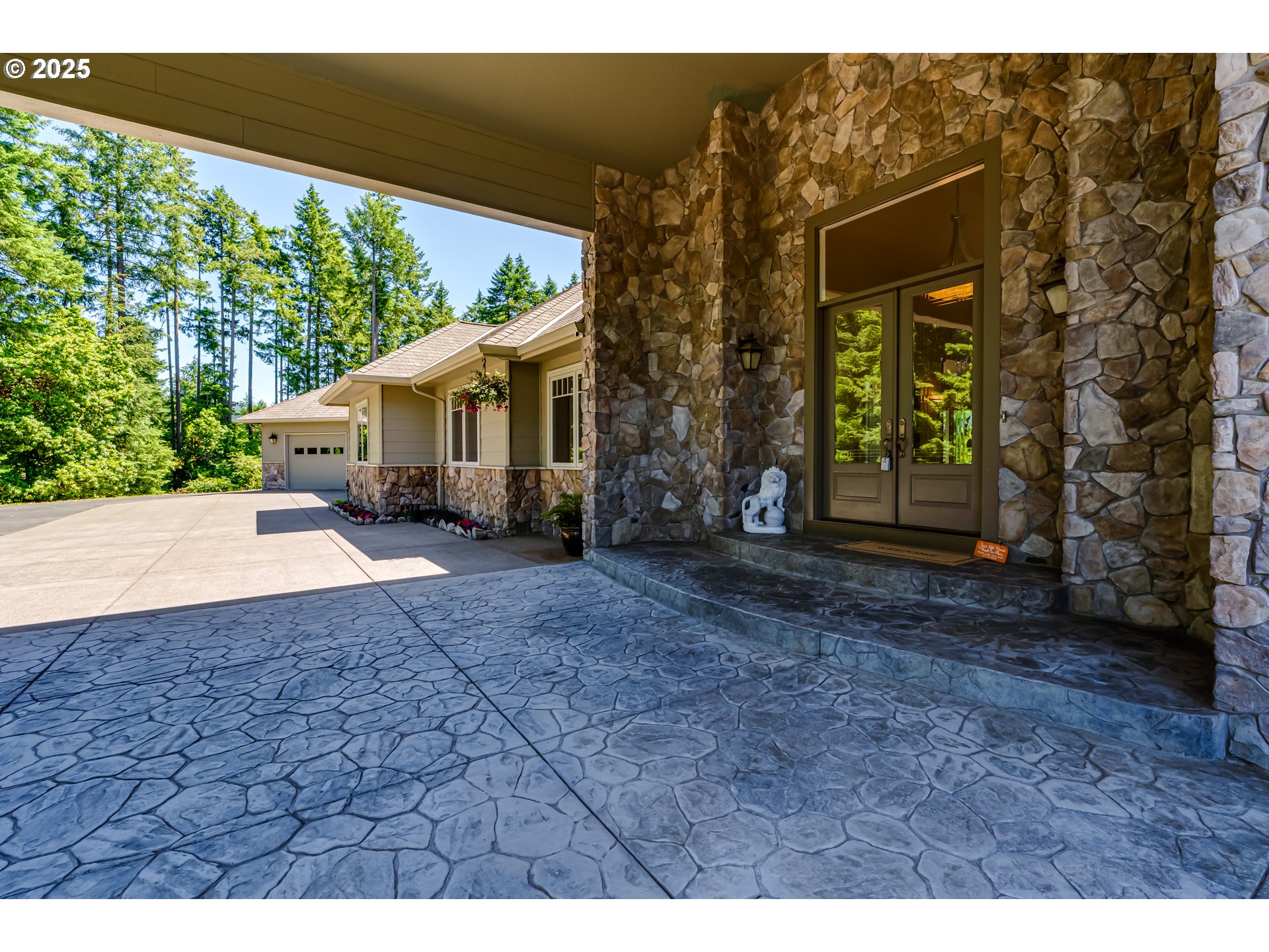 85339 Svarverud Road Eugene, OR 97405 - Photo 4 of 47 Gallery Image 4